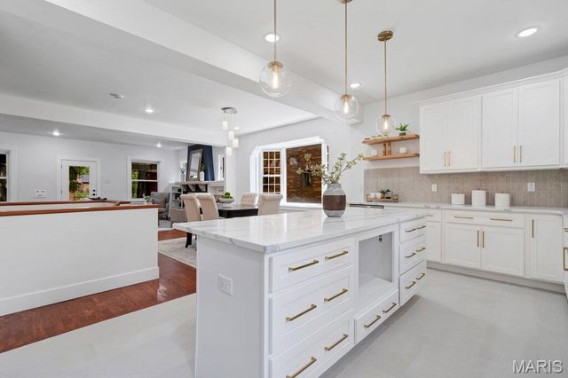 7254 Colgate Avenue, University City, MO 63130