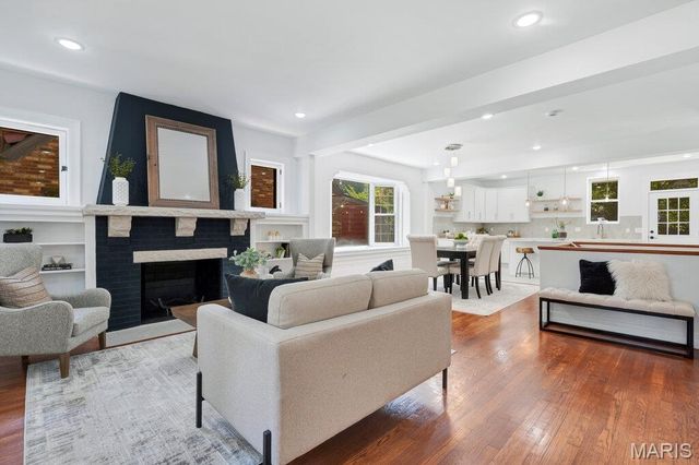 7254 Colgate Avenue, University City, MO 63130