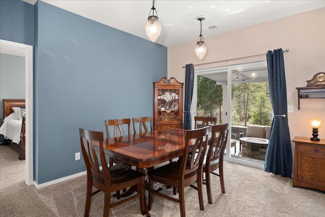 1208 E Silver Pine Rd, Colbert, WA 99005