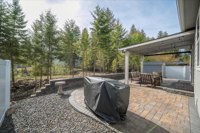1208 E Silver Pine Rd, Colbert, WA 99005