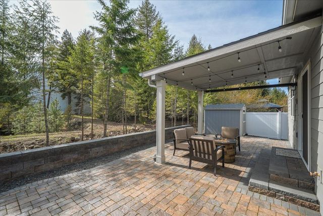 1208 E Silver Pine Rd, Colbert, WA 99005