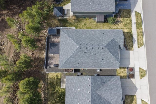 1208 E Silver Pine Rd, Colbert, WA 99005