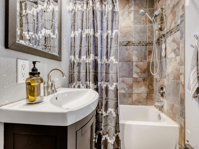 3310 W 65th Avenue, Denver, CO 80221
