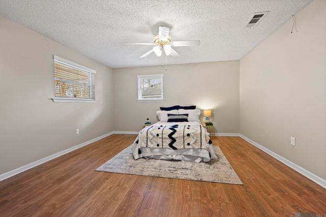 5544 Goodland Dr, Greenwell Springs, LA 70739