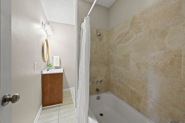 5544 Goodland Dr, Greenwell Springs, LA 70739