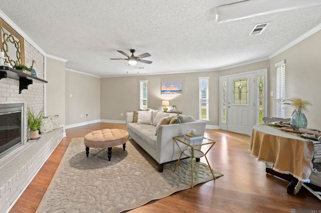 5544 Goodland Dr, Greenwell Springs, LA 70739