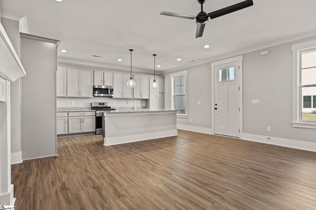 1325 S Pinot Road, Duncan, SC 29334