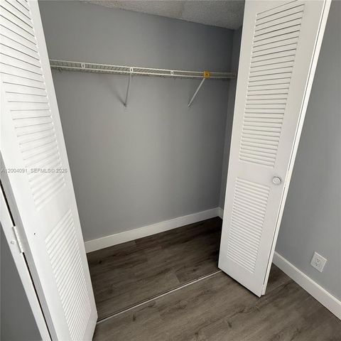 8710 N SHERMAN CR 305, Miramar, FL 33025