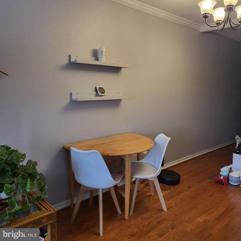 710 W GLEBE RD #A, Alexandria, VA 22305