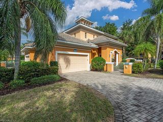 4815 Aston Gardens WAY B-202, Naples, FL 34109