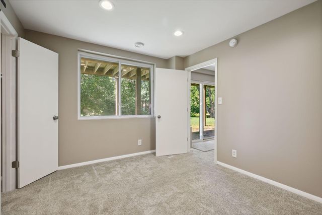 10003 Crestridge Drive, Minnetonka, MN 55305