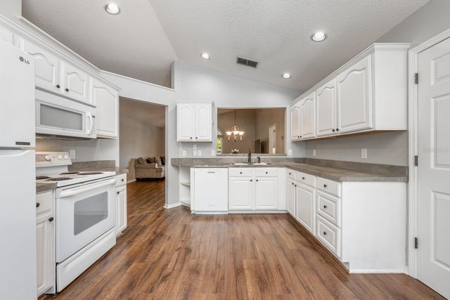 3009 E BEAUMONT LANE, Eustis, FL 32726