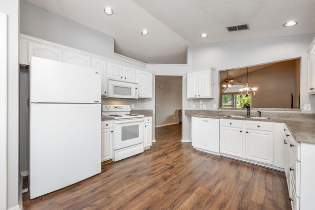 3009 E BEAUMONT LANE, Eustis, FL 32726