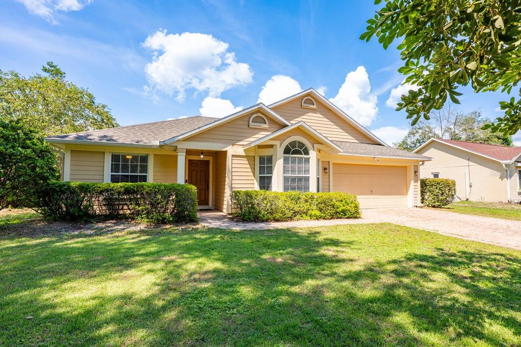 3009 E BEAUMONT LANE, Eustis, FL 32726