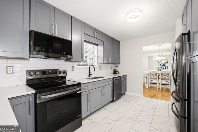 3678 Deer Springs Trail, Ellenwood, GA 30294