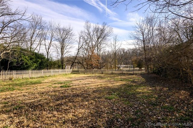 511 E Chestnut Street, Corydon, IN 47112