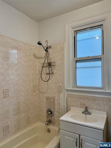 286 Boyd Avenue APT2, Jersey City, NJ 07304