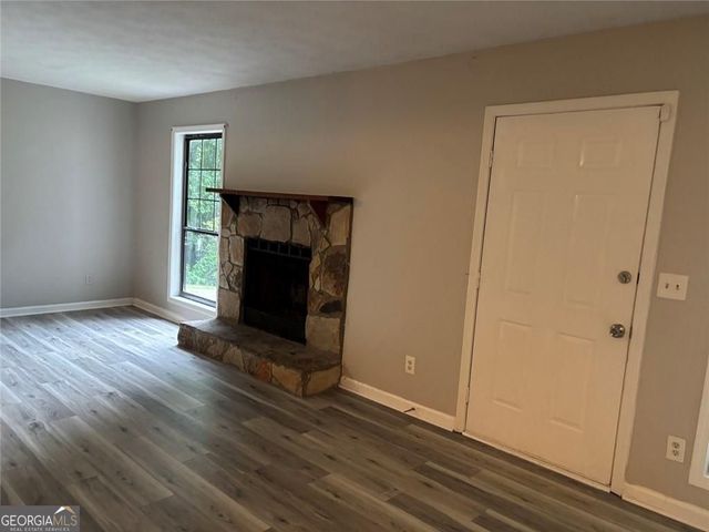 1386 Williamsburg Lane, Norcross, GA 30093