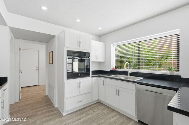 14277 N Copperstone Drive, Oro Valley, AZ 85755