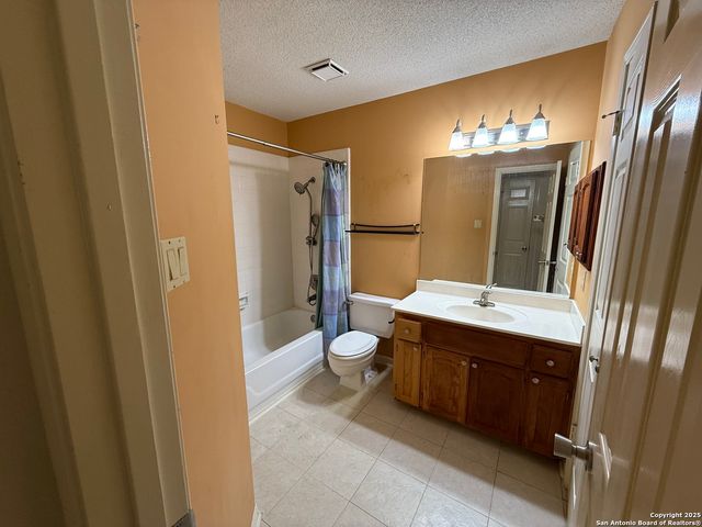 11806 Quailbrook, San Antonio, TX 78253