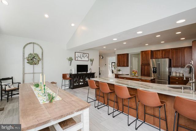 2320 QUEENSBURY DR, Fallston, MD 21047