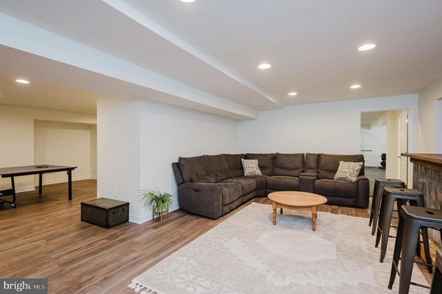 2320 QUEENSBURY DR, Fallston, MD 21047