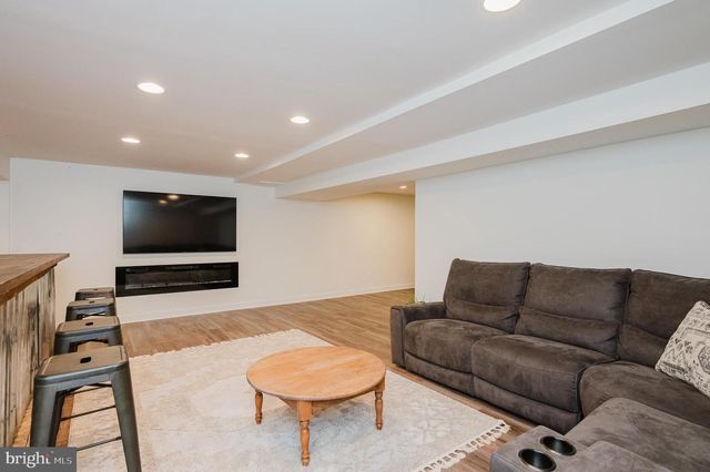 2320 QUEENSBURY DR, Fallston, MD 21047