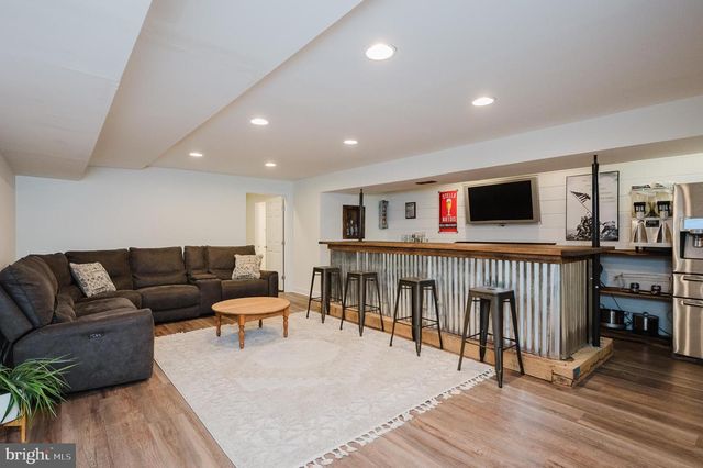 2320 QUEENSBURY DR, Fallston, MD 21047