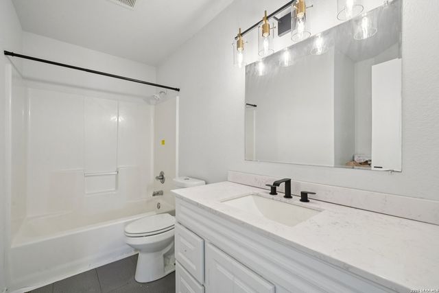 3410 ROB ROY ST, Seguin, TX 78155