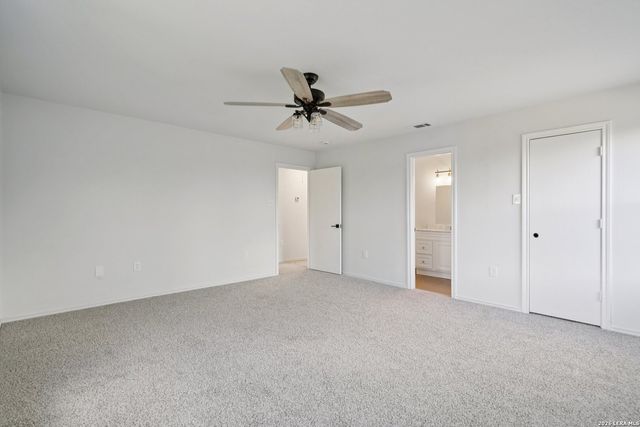 3410 ROB ROY ST, Seguin, TX 78155
