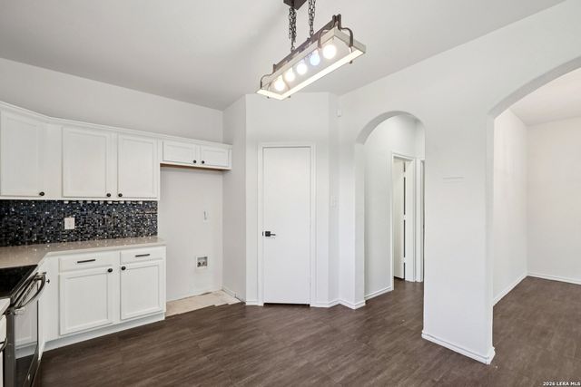 3410 ROB ROY ST, Seguin, TX 78155