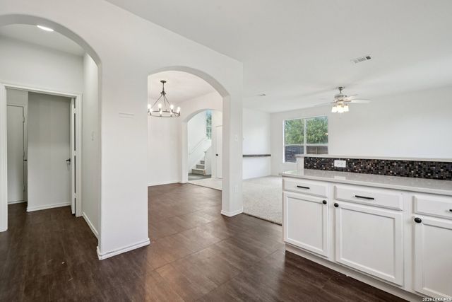 3410 ROB ROY ST, Seguin, TX 78155