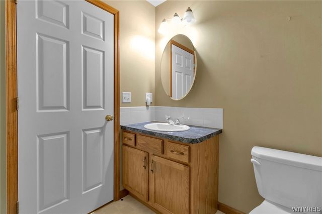 35 Sagebrush Lane, Lancaster, NY 14086