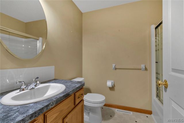 35 Sagebrush Lane, Lancaster, NY 14086