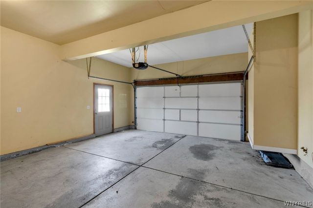 35 Sagebrush Lane, Lancaster, NY 14086