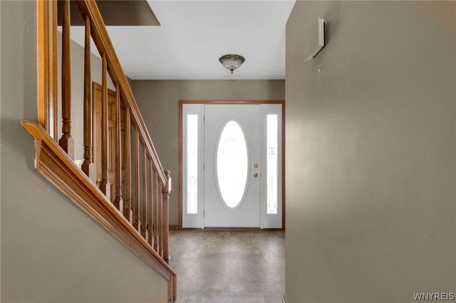 35 Sagebrush Lane, Lancaster, NY 14086