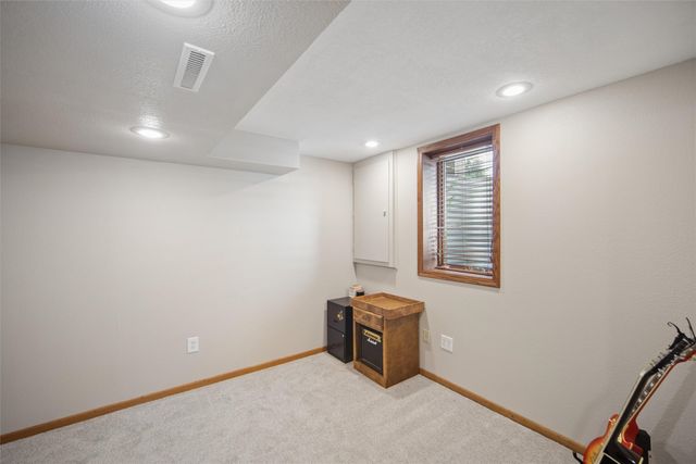 3814 Brookdale Avenue, Ames, IA 50010