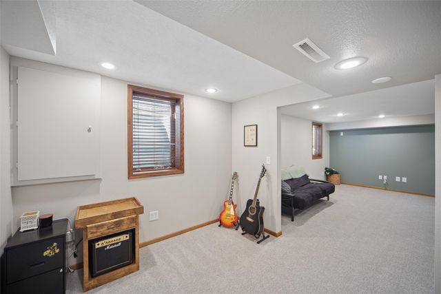 3814 Brookdale Avenue, Ames, IA 50010