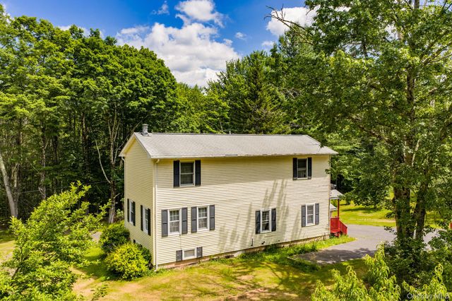 10 Hoffman Road, Fremont Center, NY 12741