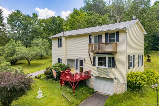 10 Hoffman Road, Fremont Center, NY 12741