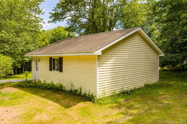 10 Hoffman Road, Fremont Center, NY 12741