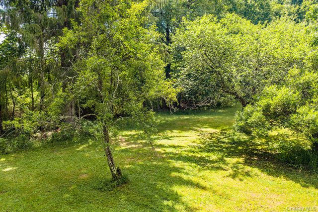 10 Hoffman Road, Fremont Center, NY 12741