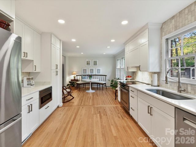 2818 Hinsdale Street, Charlotte, NC 28210