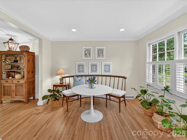 2818 Hinsdale Street, Charlotte, NC 28210