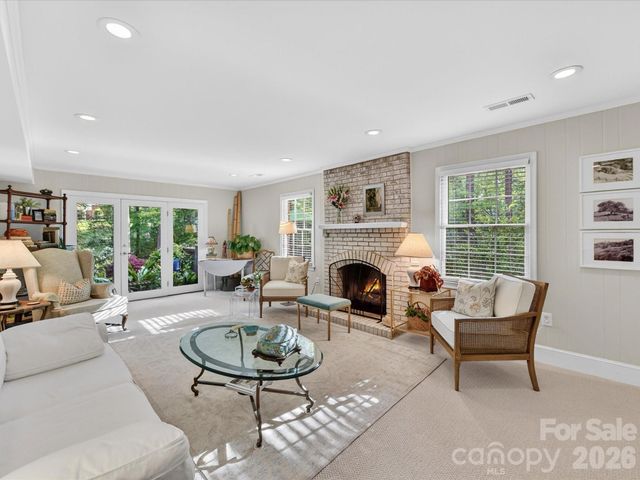 2818 Hinsdale Street, Charlotte, NC 28210