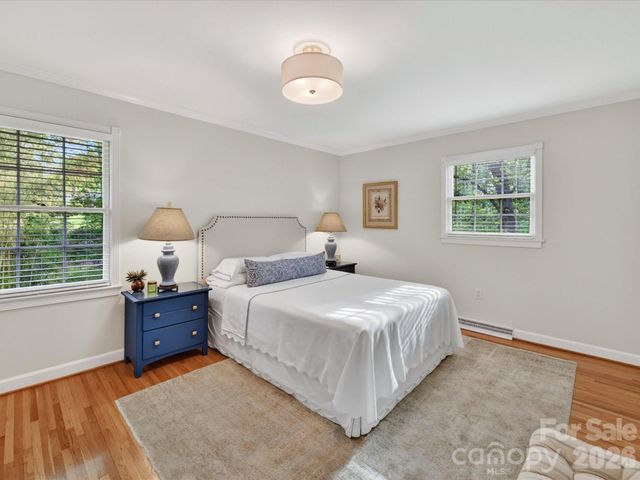 2818 Hinsdale Street, Charlotte, NC 28210