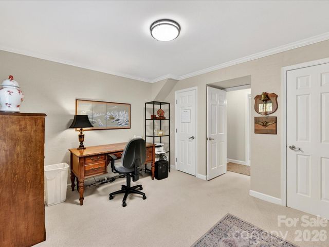 2818 Hinsdale Street, Charlotte, NC 28210