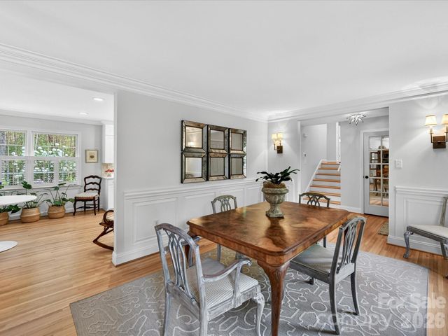 2818 Hinsdale Street, Charlotte, NC 28210