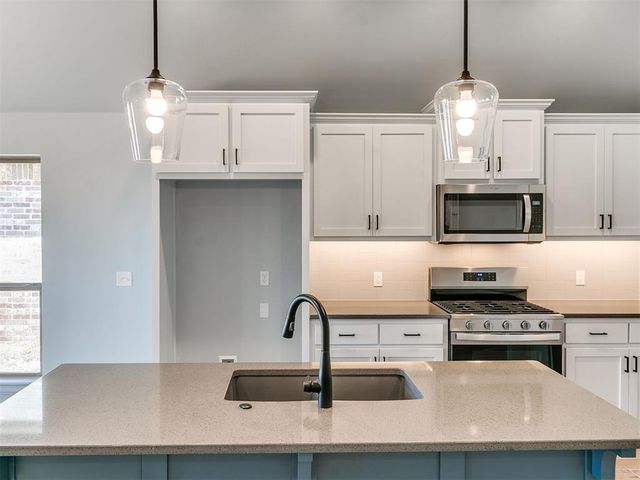 4149 Overlook Pass, Edmond, OK 73025