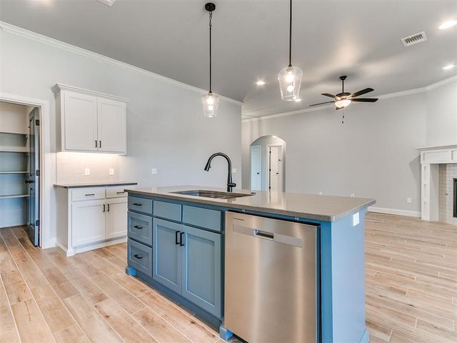 4149 Overlook Pass, Edmond, OK 73025